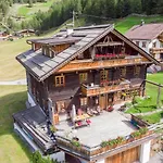 Beim Holzschnitzer-4 By Interhome * 索尔登